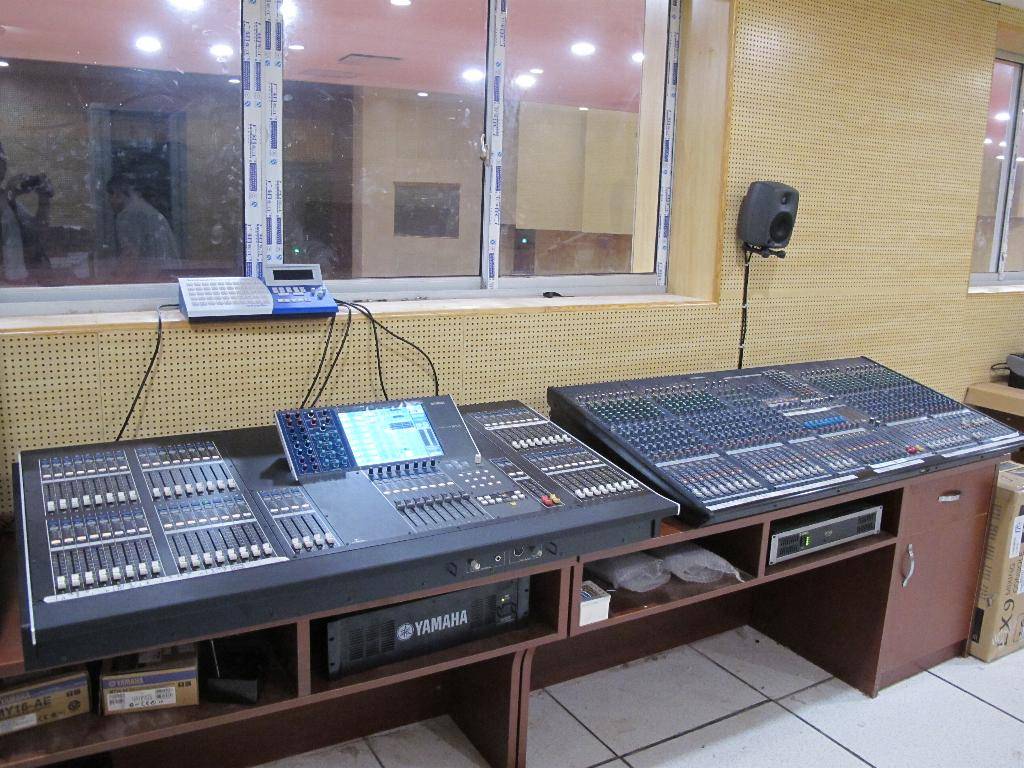 广东省委新礼堂（珠岛会堂）——M7CL、LS9数字调音台运用于大会堂及各会议厅扩声