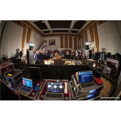 太阳成集团tyc1050在Abbey Road汇聚众贤